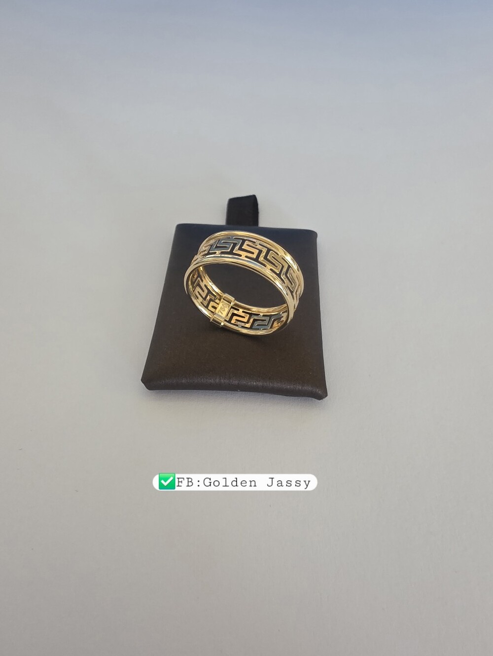 18K Real Gold V Ring 6